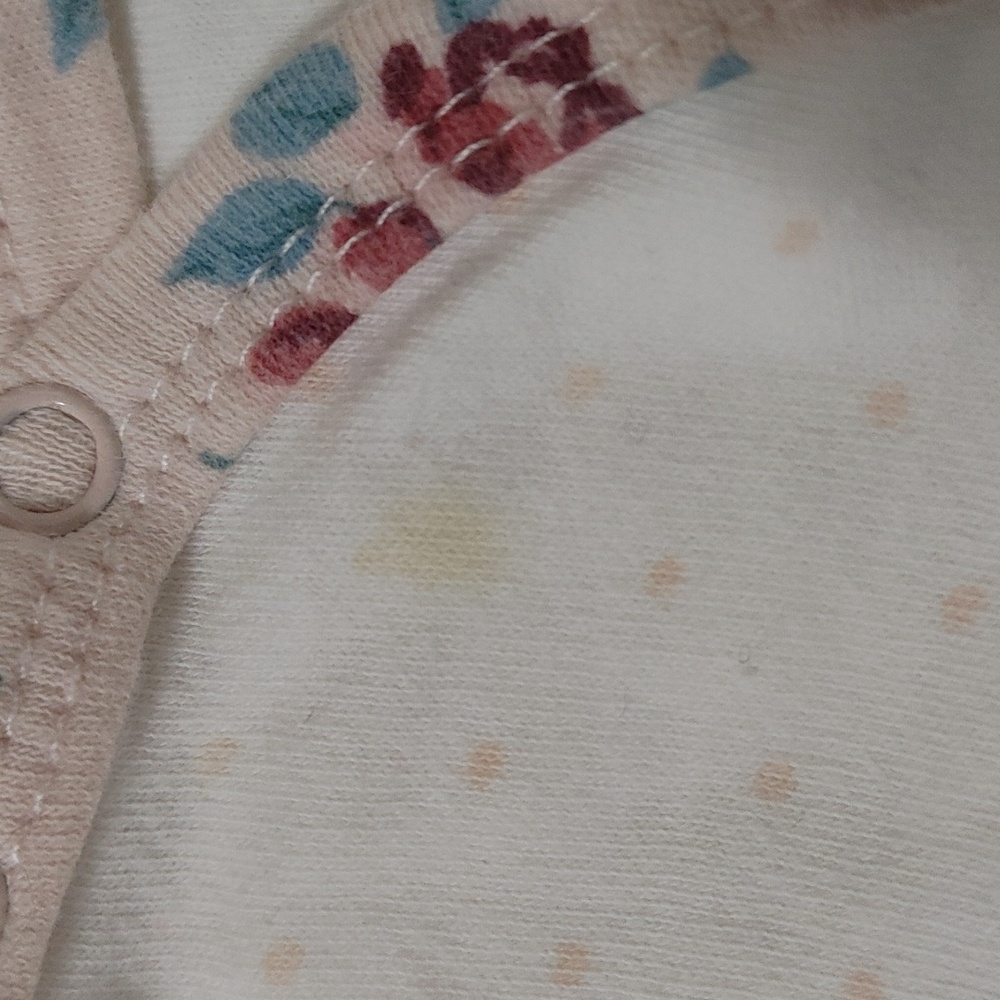 Floral Baby Outfit with Headband - Picture 3 of 4